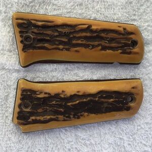 Elegant Tan and Brown Handle Grips